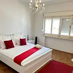 At Location ספליט