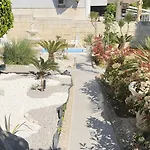 At Location וילה *