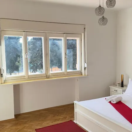 Villa At Location