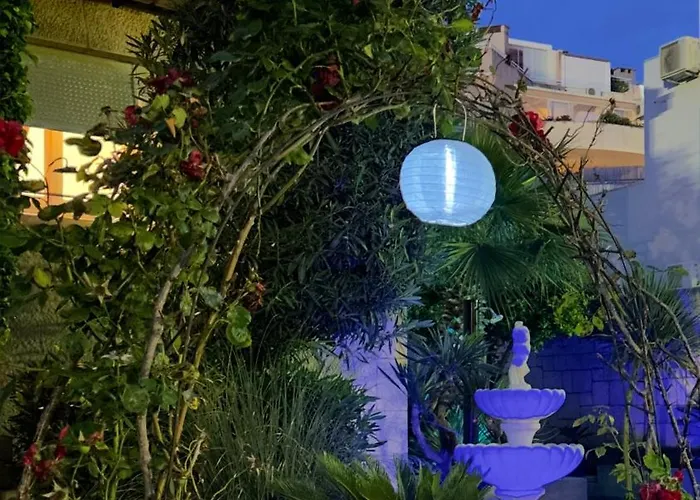 Villa At Location Split